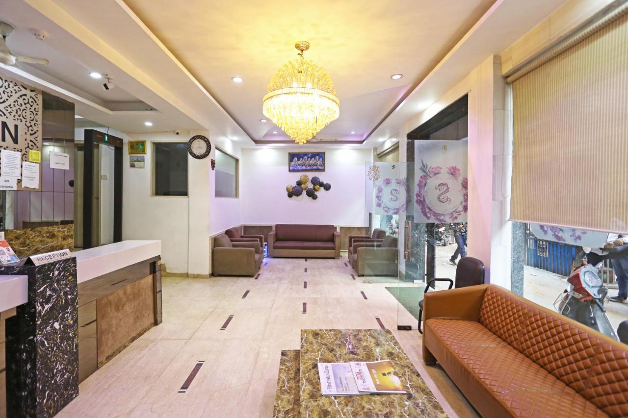 Hotel Sterling Inn, Nueva Delhi Exterior foto