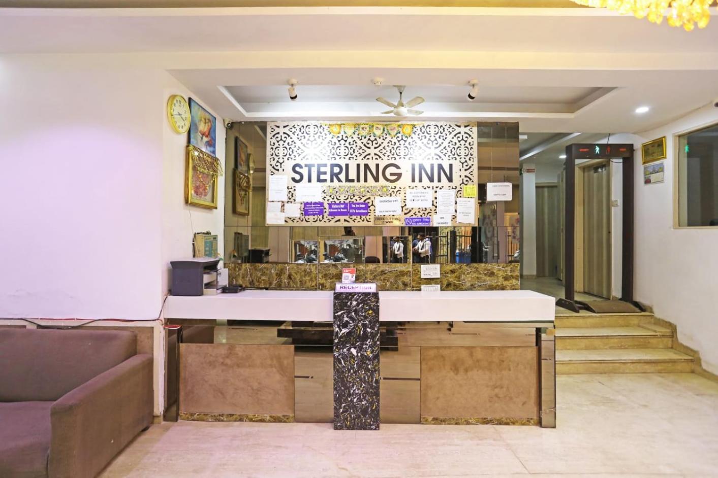 Hotel Sterling Inn, Nueva Delhi Exterior foto