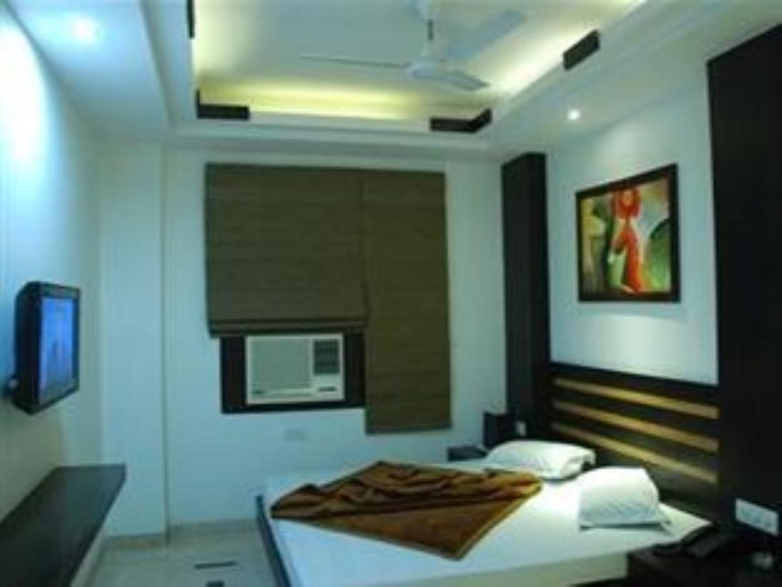 Hotel Sterling Inn, Nueva Delhi Exterior foto